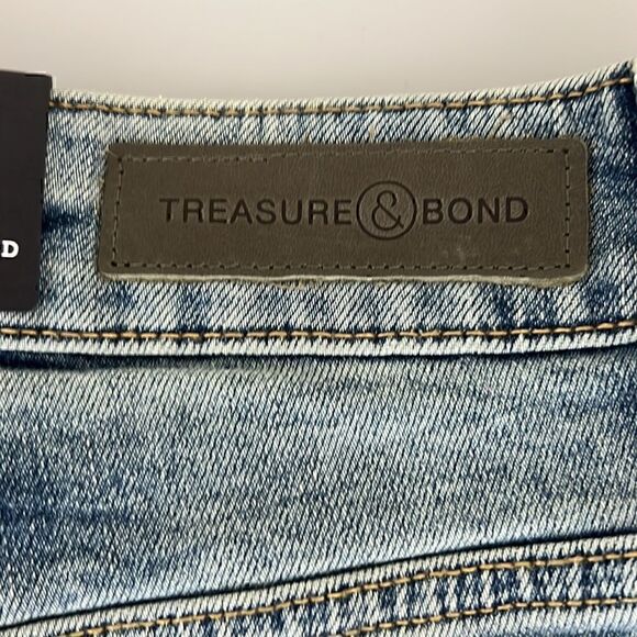 NWOT Treasure & Bond Foster Boyfriend High Rise Distressed Jean Short Size 27 - Picture 5 of 9
